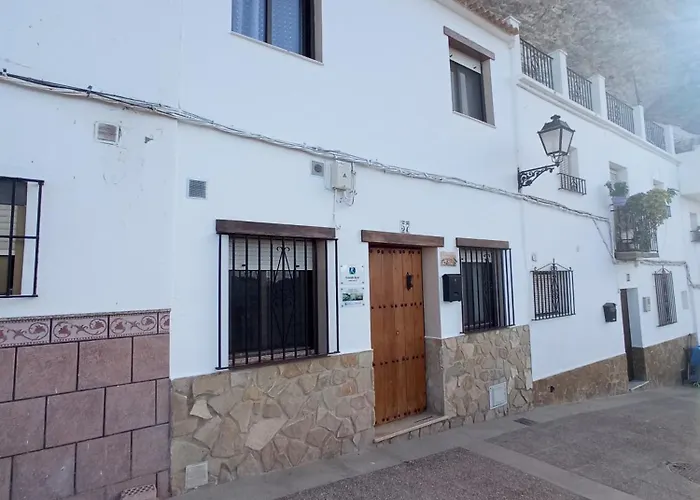 Las Calanas De Setenil
